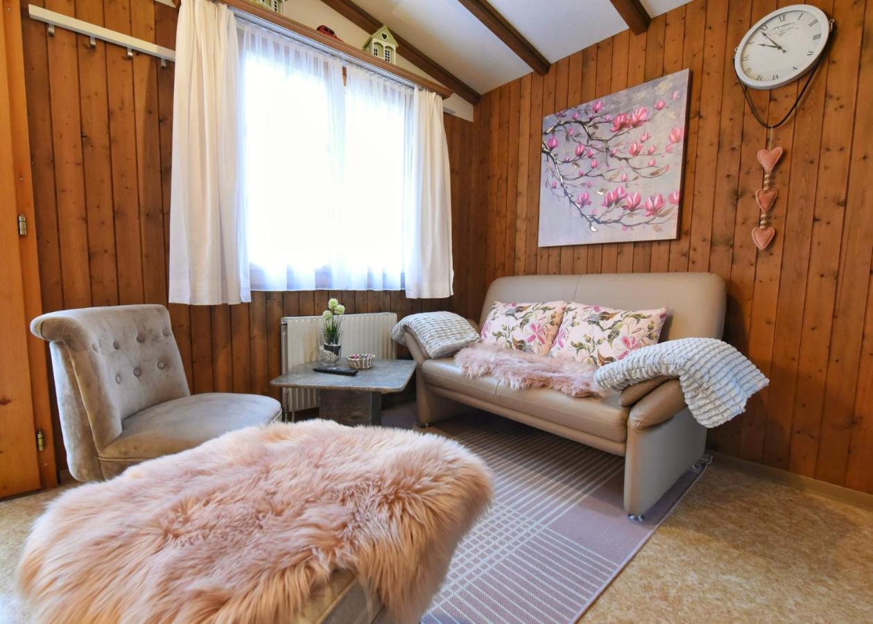 Вилла Spellbound A Romantic Hideaway For Adults Aged 18-35 Лаутербруннен Экстерьер фото